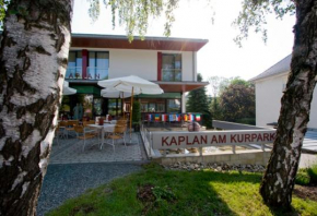 Отель Kaplan am Kurpark, Бад Татцмансдорф